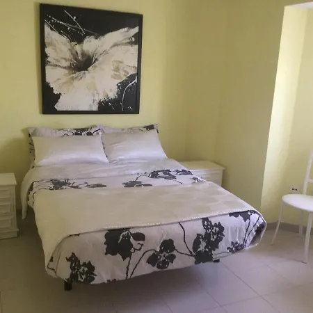 Daire Sunny In Tenerife South Max 4 Pers *